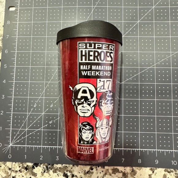 Disney - runDisney / MARVEL Super Heroes Half Marathon Tumbler Cup - Picture 4 of 6